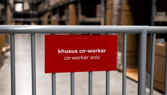 Etyka w internecie firmowym: moderacja treści i ochrona użytkowników