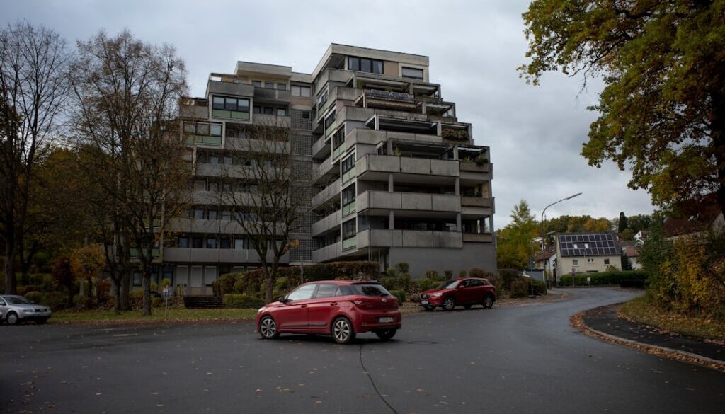 Zielone budownictwo w praktyce: przykłady zrównoważonych projektów